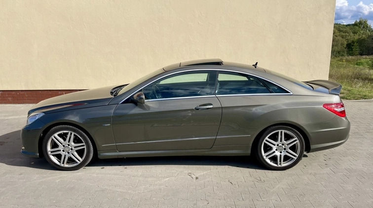 Mercedes-Benz Klasa E cena 54999 przebieg: 291000, rok produkcji 2009 z Bielawa małe 67